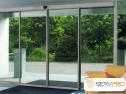 Porta Social Bona Flash JetFlex i BLDC Preta para 2 folhas caxilhada com 6,00mt de largura