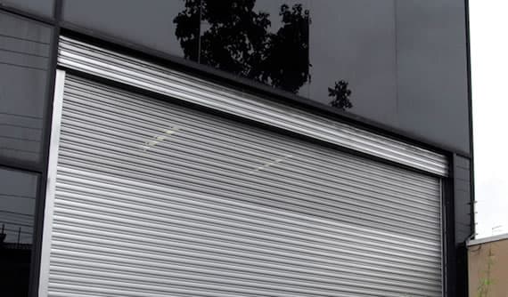 Bandeirola Fixa Porta de Enrolar Blind Chapa#22